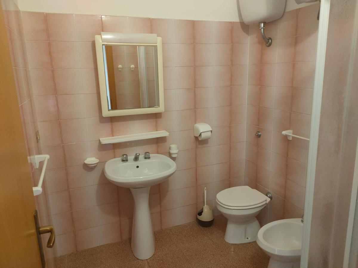 Oasy2 Appartement Villasimius Buitenkant foto