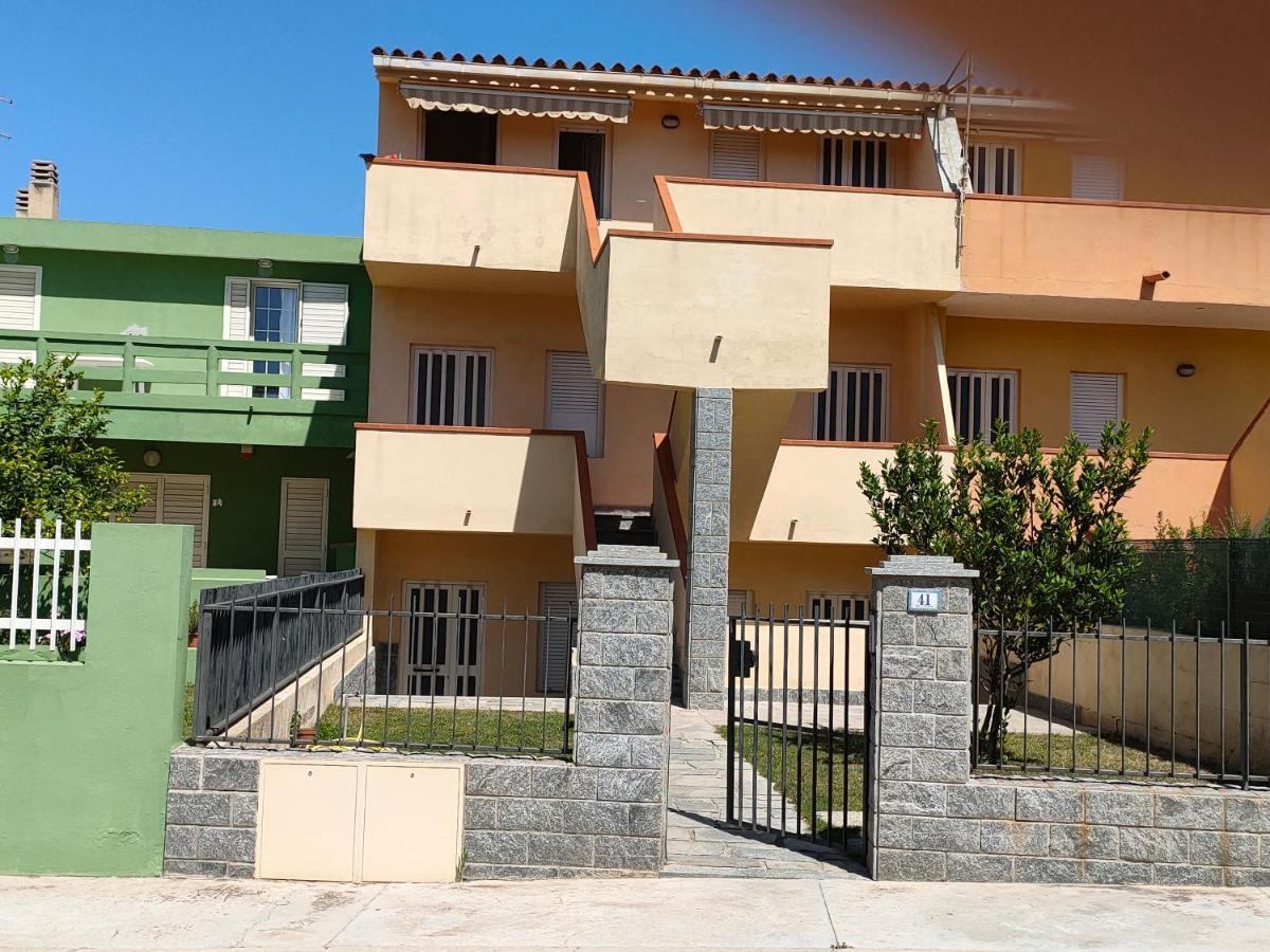 Oasy2 Appartement Villasimius Buitenkant foto