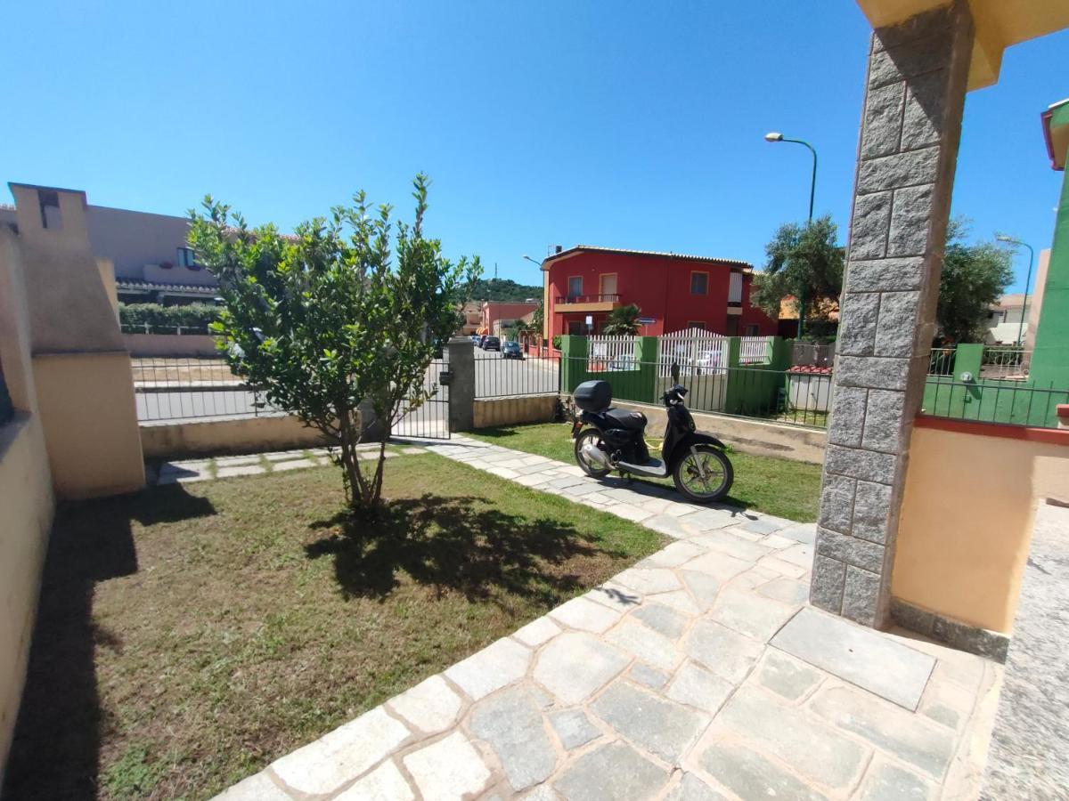 Oasy2 Appartement Villasimius Buitenkant foto