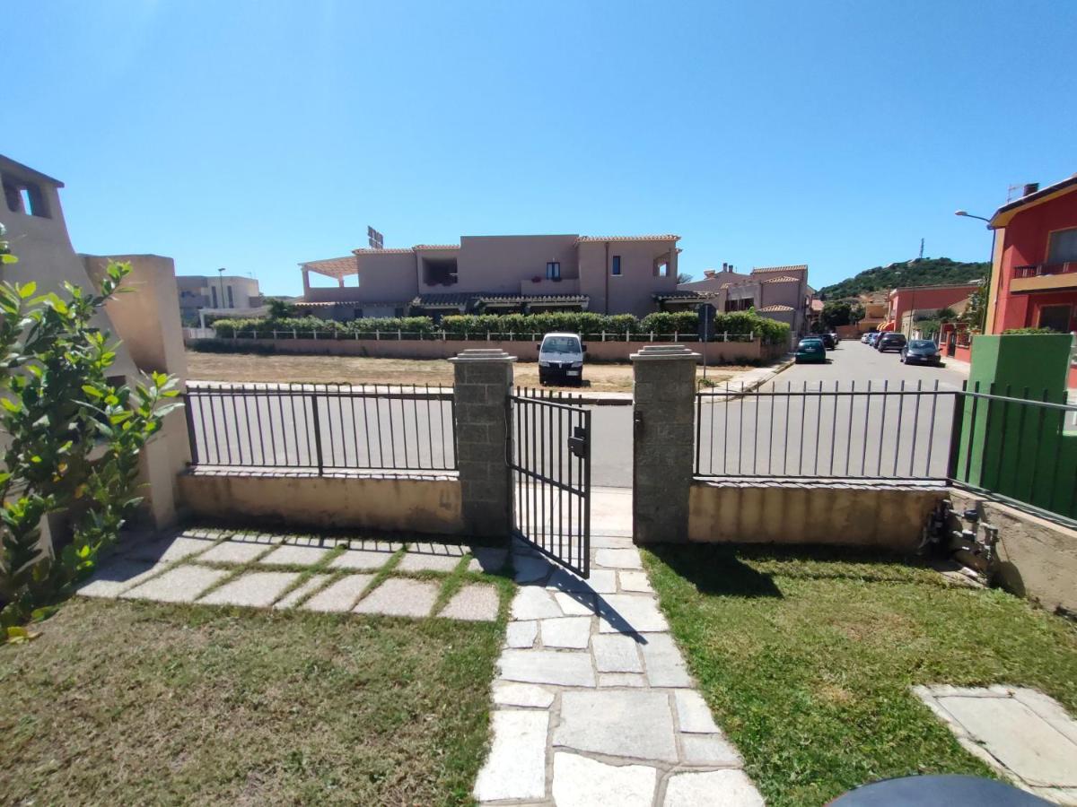 Oasy2 Appartement Villasimius Buitenkant foto