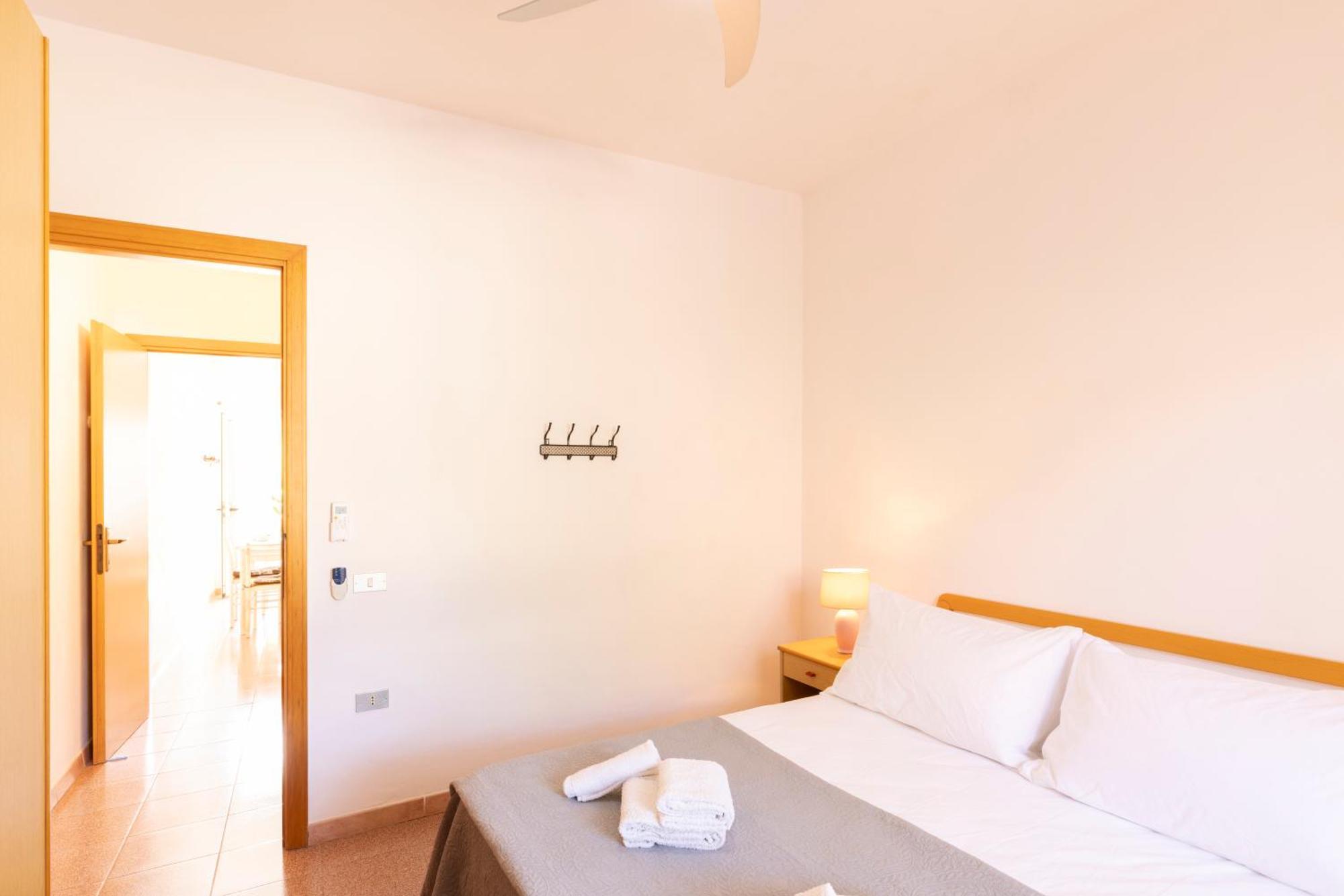 Oasy2 Appartement Villasimius Buitenkant foto